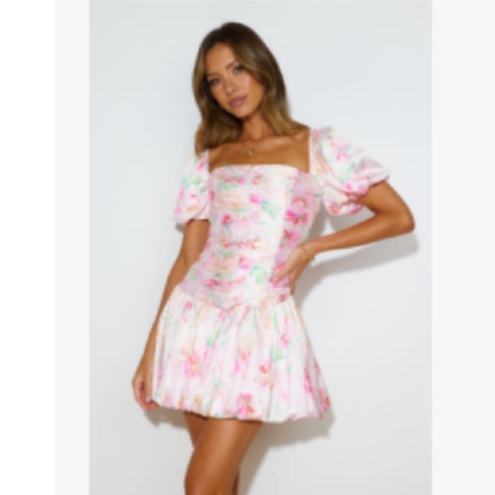 Hello Molly Floral Dress size small